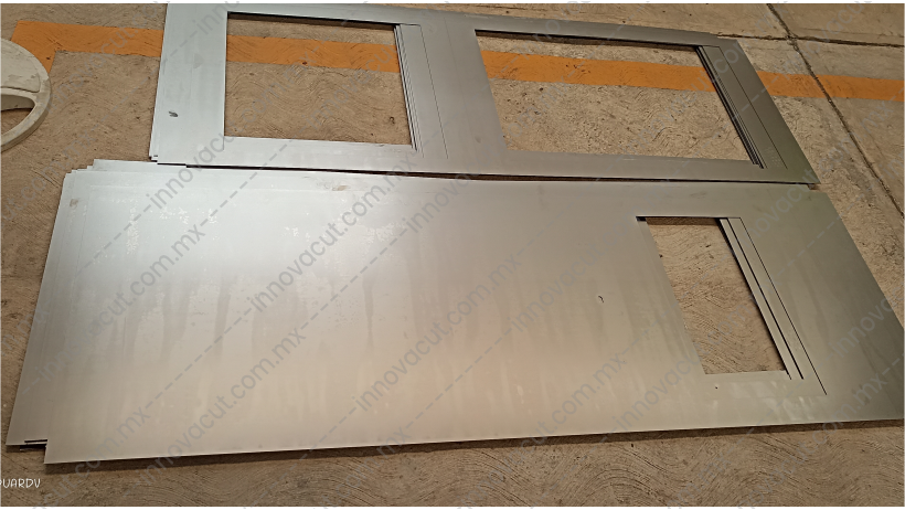 fabricantes-de-kioscos-a-medida-para-tabletas-digitales-publicitarias